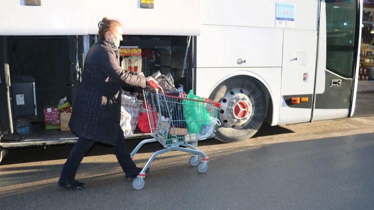 Bulgarlar, Türkiye ’Yasağına’ Saatler Kala Edirne’ye Ucuz Alışveriş Seferi Düzenledi: İşte Sinirlerinizi Zıplatacak Görüntüler [Video]