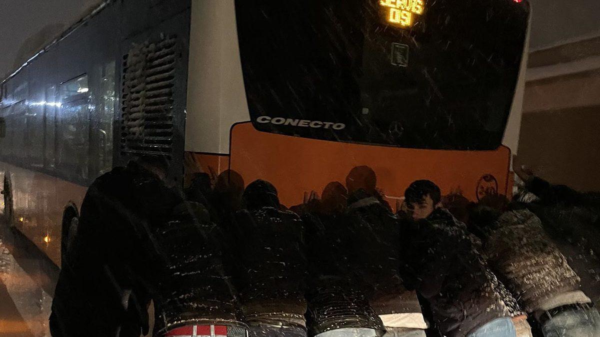 Kar Yağışı Gaziantep’te Felakete Yol Açtı: İşte Yaşananların Perde Arkası ve Mahsur Kalan Vatandaşlara Tavsiyeler