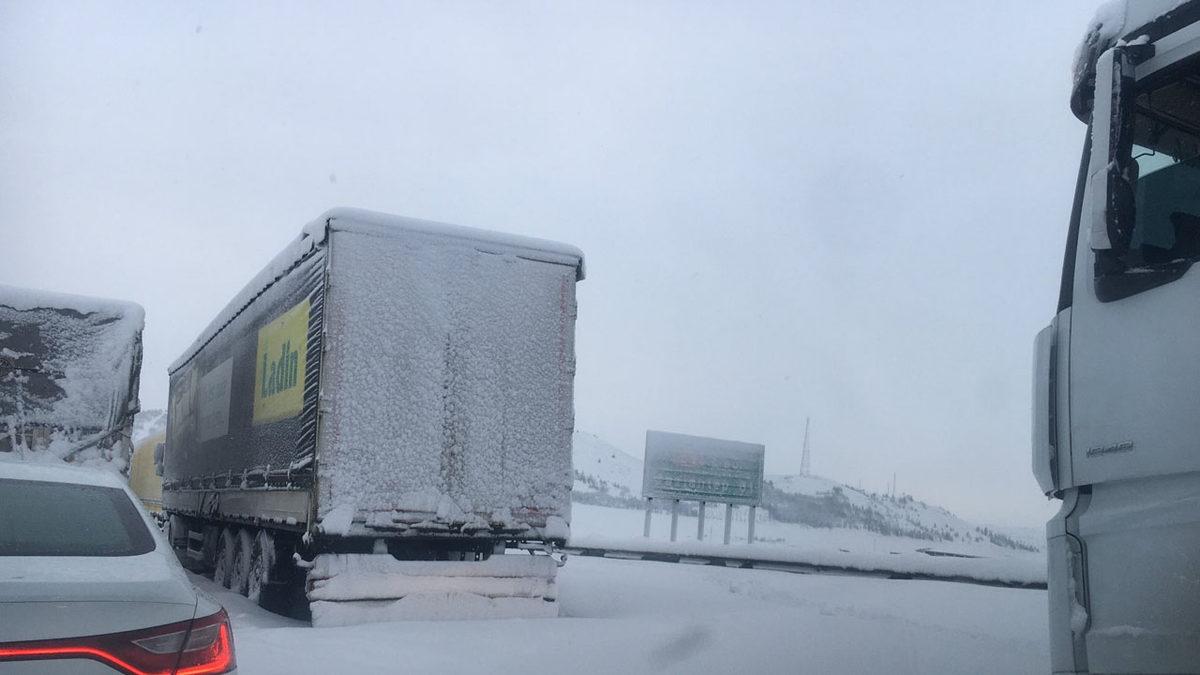 Kar Yağışı Gaziantep’te Felakete Yol Açtı: İşte Yaşananların Perde Arkası ve Mahsur Kalan Vatandaşlara Tavsiyeler
