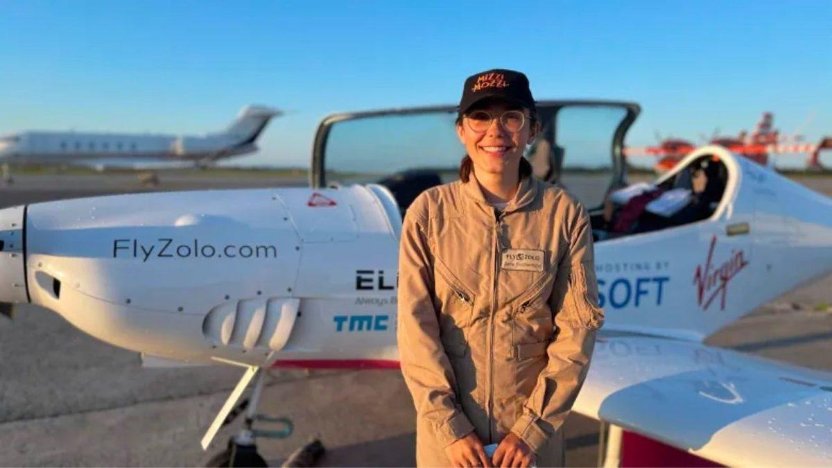 19 Yaşında Dünya Rekoru Kırdı: Tüm Dünyayı Tek Başına Turlayan Kadın Pilotla Tanışın