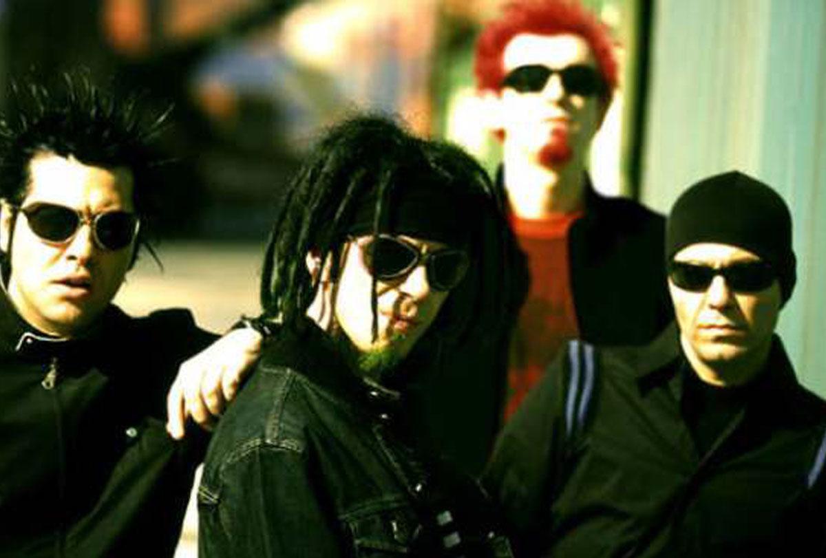 Şimdilerde Pek Duymasak Bile Bir Dönem Şarkılarıyla Hafızalara Kazınmış 10 Unutulmaz Türk Rock Grubu