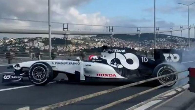 Formula 1’in İkonik Hareketi ’Donut’, Türkiye’de ’Simit’ Olarak Anılacak