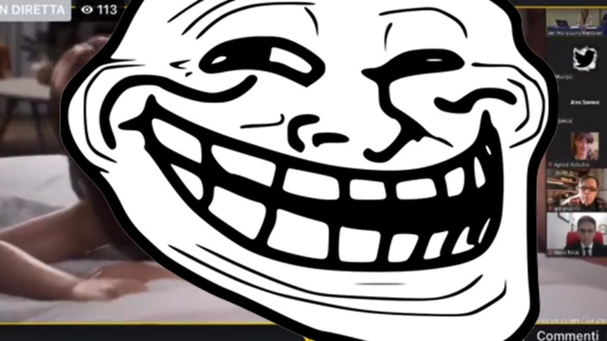 Siyasetçi ve Bilim İnsanlarının Katıldığı Bir Online Konferansta Porno Yayın Yapıldı