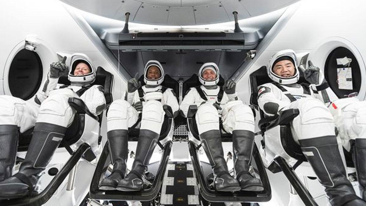 SpaceX’in 4 Astronotu Uzaya Taşıyacağı Crew-1 Görevi Bu Gece Başlıyor