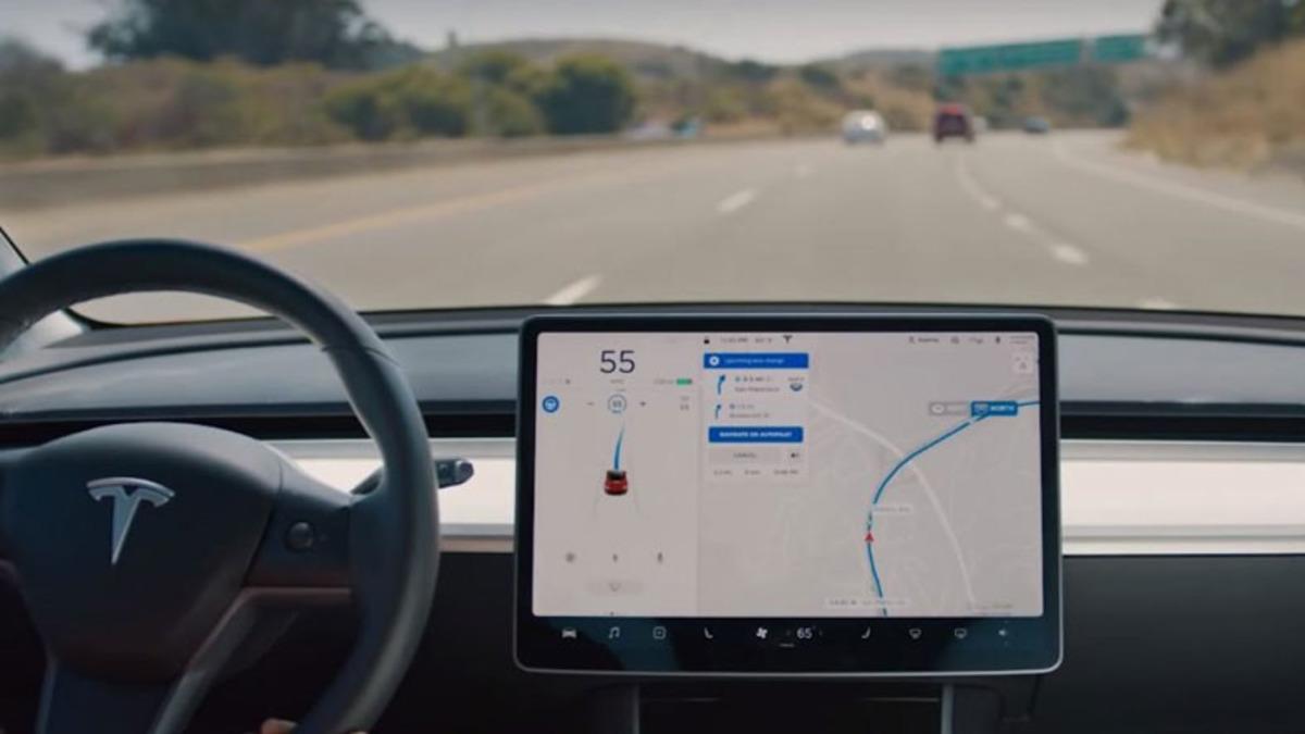 Fatih Altaylı’dan Zehir Zembelek ‘Tesla’ Yorumu: Türkiye’ye Girdiği Anda Pişman Olur (Peki Neden?)