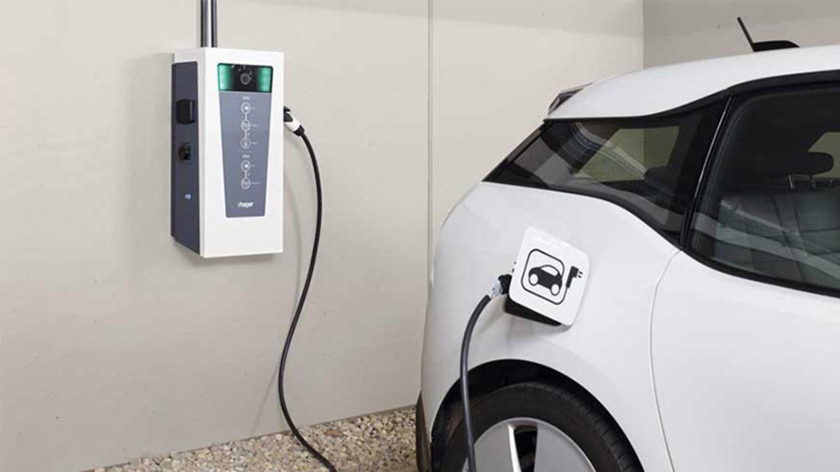 Hazır Tesla Gelirken: Türkiye Elektrikli Otomobillere Ne Kadar Hazır? Araç Fiyatları Ne Durumda?