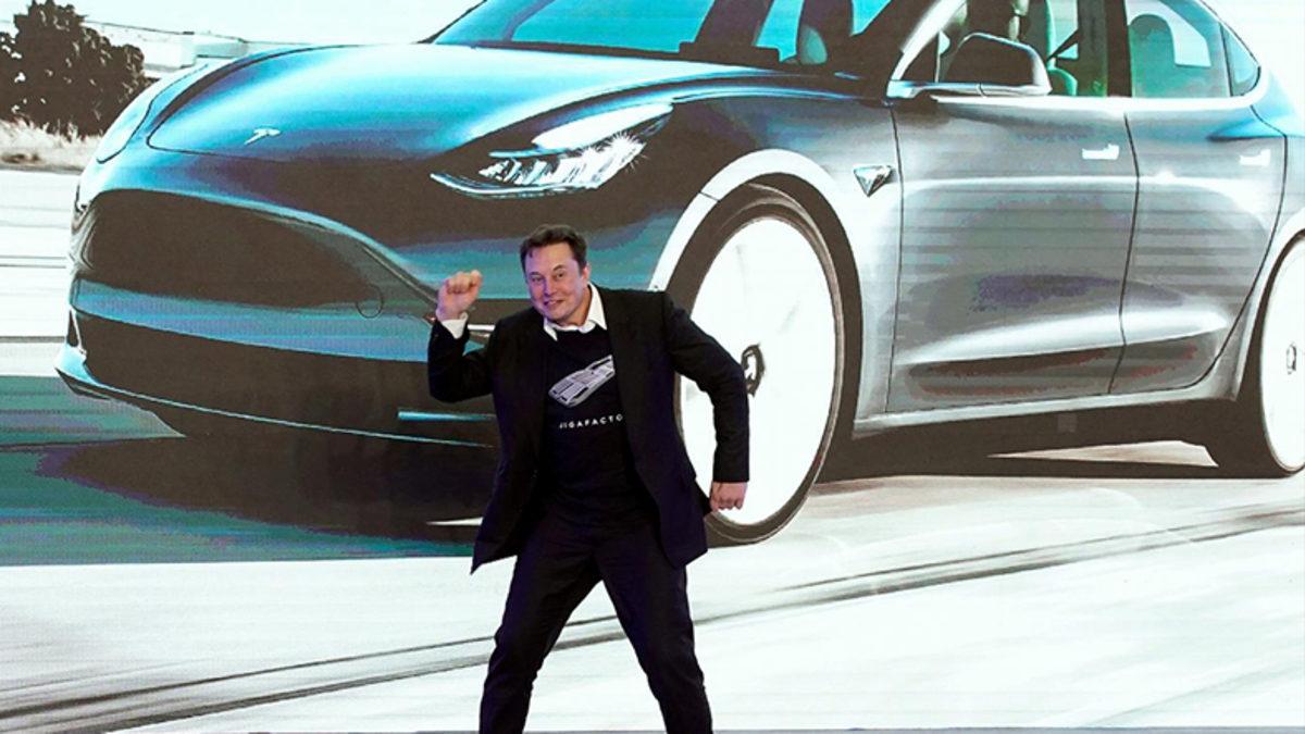 Hazır Tesla Gelirken: Türkiye Elektrikli Otomobillere Ne Kadar Hazır? Araç Fiyatları Ne Durumda?