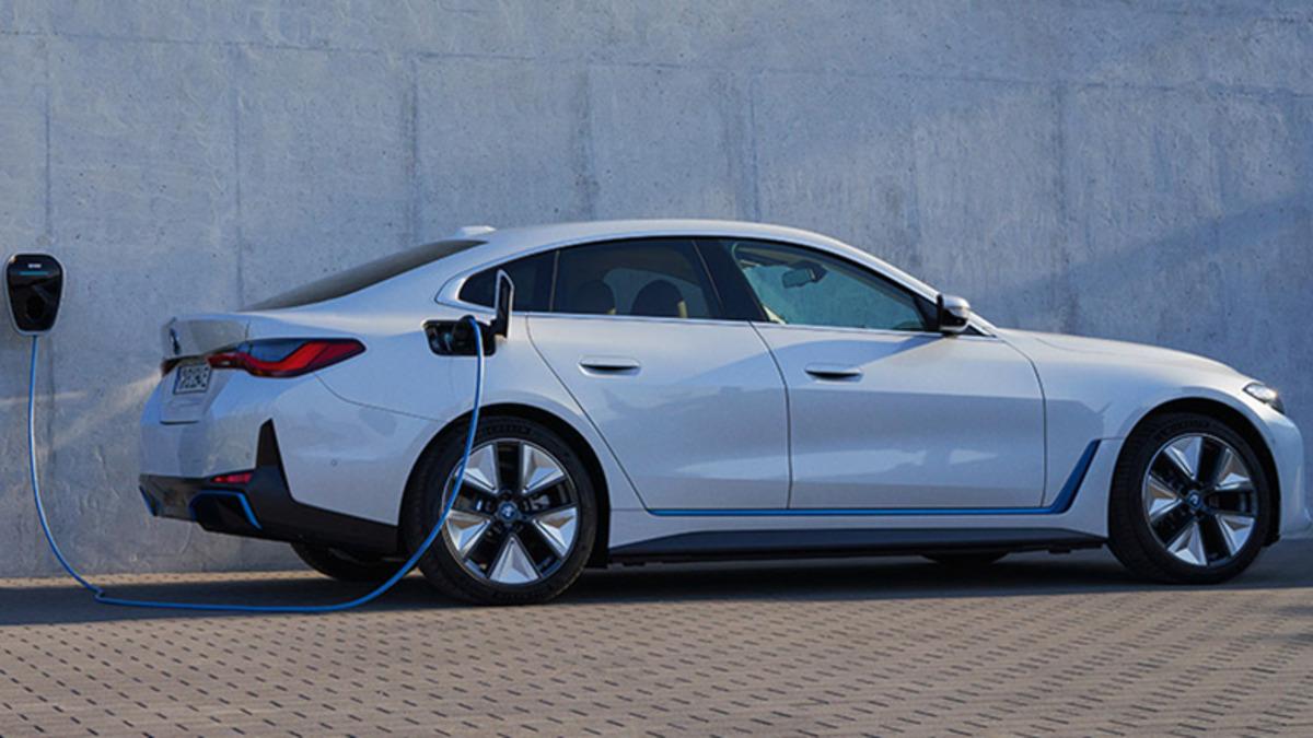 Hazır Tesla Gelirken: Türkiye Elektrikli Otomobillere Ne Kadar Hazır? Araç Fiyatları Ne Durumda?