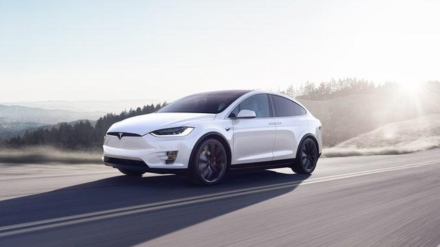 Tesla, Dünyanın En Büyük Süper Şarj İstasyonunu Kaliforniya’da Açtı