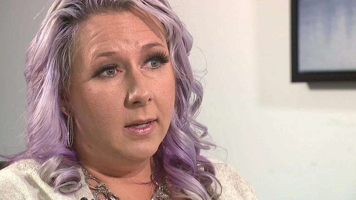 OnlyFans Hesabı İfşa Olan ABD’li Kadın Polis Memuru İstifa Etmek Zorunda Kaldı