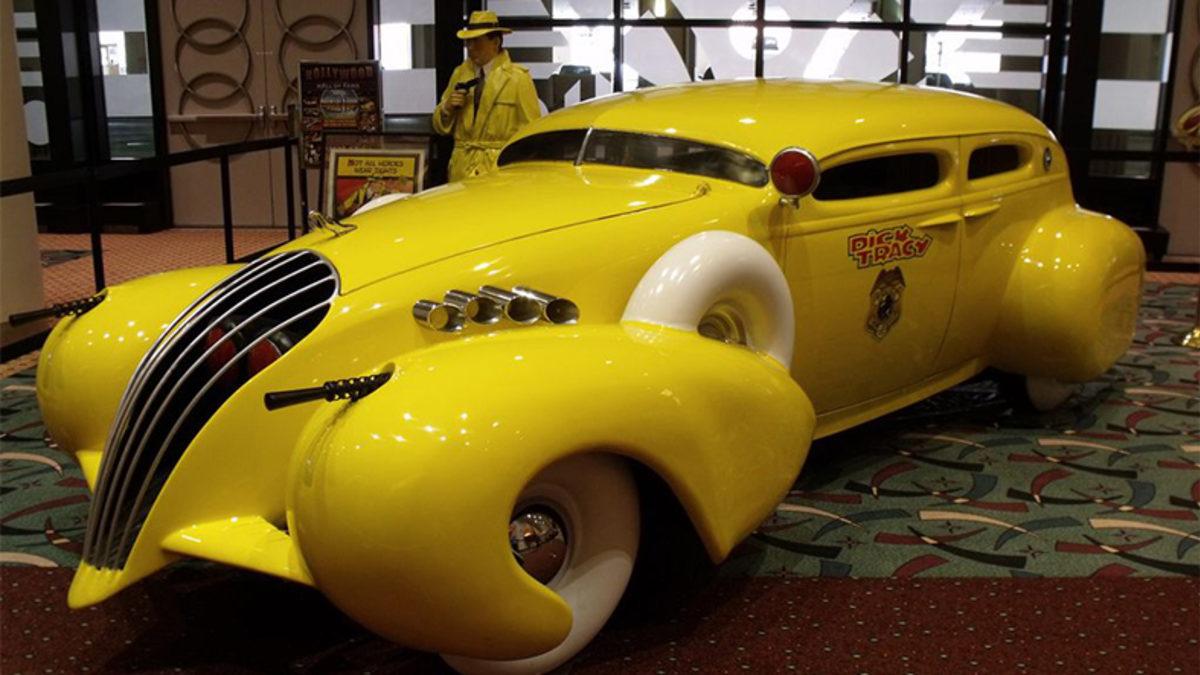 Filmlerde Görülen Gelmiş Geçmiş En Tuhaf Tasarıma Sahip 10 Araba