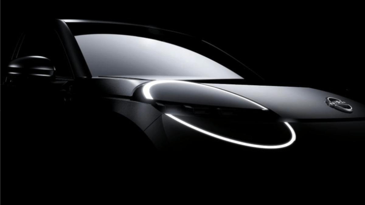 Nissan, Tesla’ya Rakip Olabilecek Yeni Elektrikli Otomobilini Tanıttı