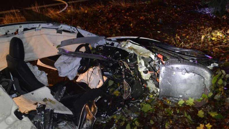 Kaza Yapan Tesla Model 3’ün Batarya Hücreleri, Şarapnel Gibi Saçıldı