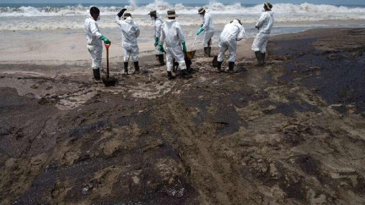 Volkanik Patlama Sonrası Petrol Sızıntısı Yaşanan Peru’da Durum Ciddileşiyor: Milyonlarca Canlının Hayatı Tehlikede