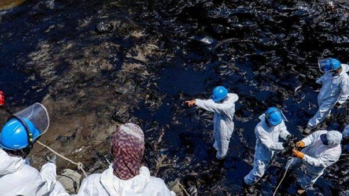 Volkanik Patlama Sonrası Petrol Sızıntısı Yaşanan Peru’da Durum Ciddileşiyor: Milyonlarca Canlının Hayatı Tehlikede