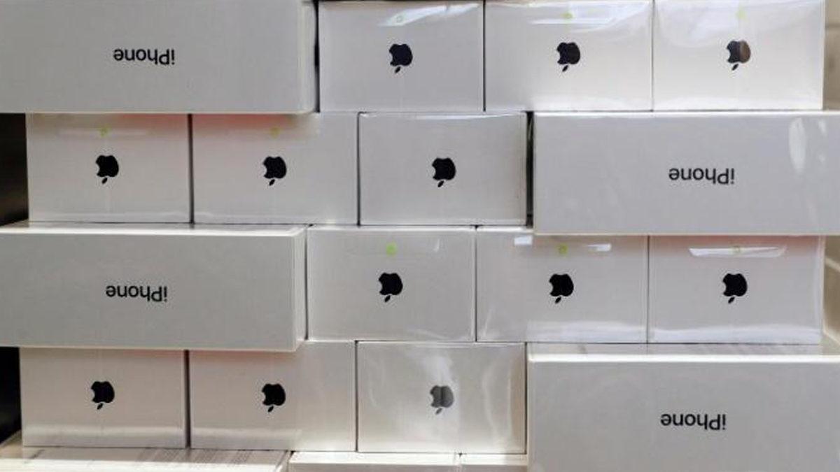 Bir Grup Hırsız, Milyonlarca Dolarlık Ürünle Dolu Apple Teslimat Kamyonunu Kaçırdı