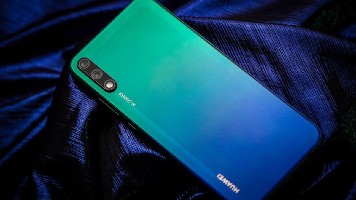 Huawei, Dimensity 700 Kullanan Yeni Bir Akıllı Telefon Tanıtacak