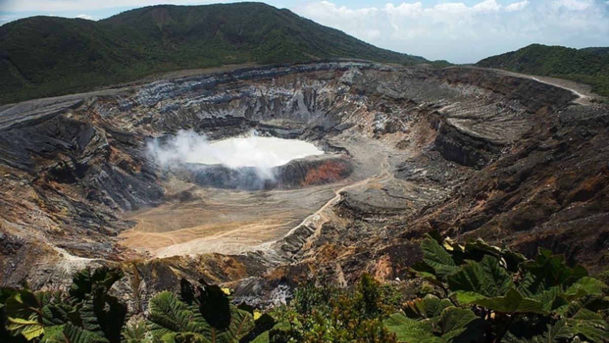 Kosta Rika’da, İçinde Birçok Bakteri Barındıran ’Zehirli Göl’ Mars Hakkında Sırlar Barındırıyor Olabilir