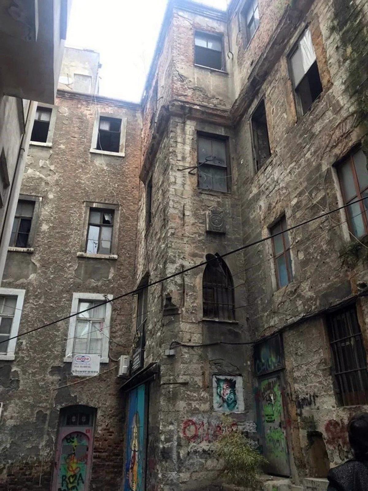 Türkiye’de Tek Başına Gezmenin Yürek İstediği 13 Terk Edilmiş Mekan