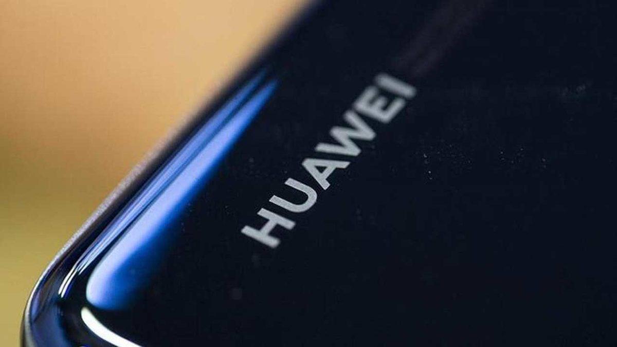 Huawei P50’nin Simetri Hastalarını Çileden Çıkaracak Tasarımı Ortaya Çıktı