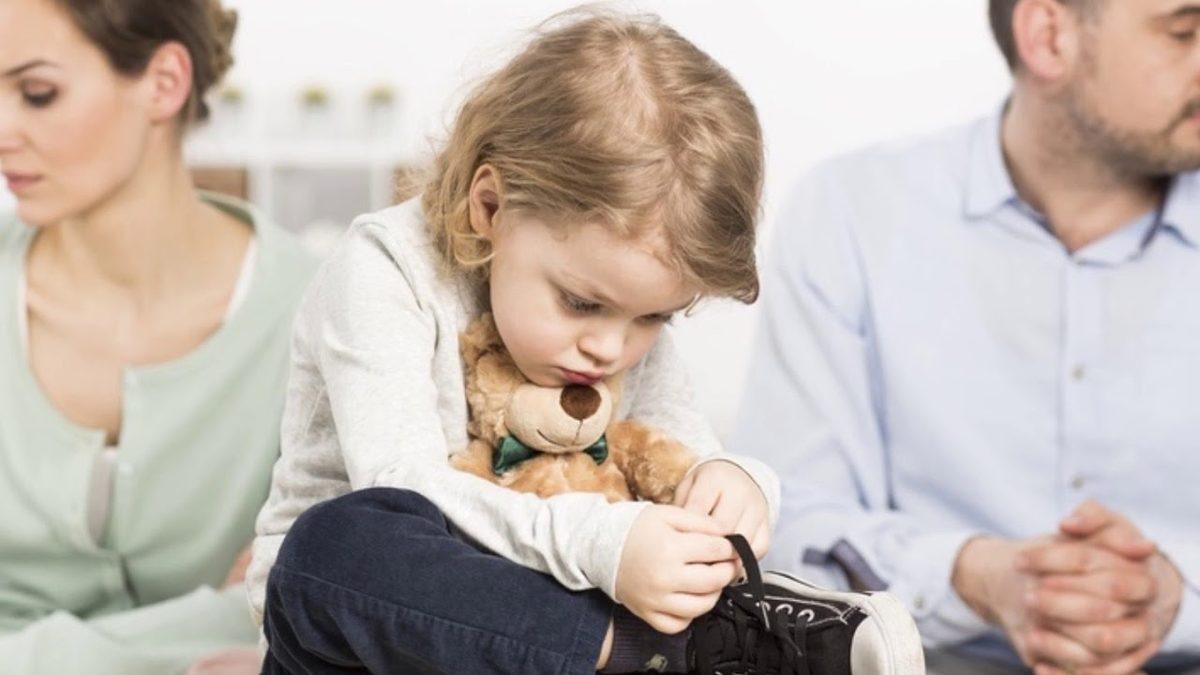 Çocuğunuzu Yetiştirirken Asla Yapmamanız Gereken 13 Hata ve Bilimsel Açıklamaları