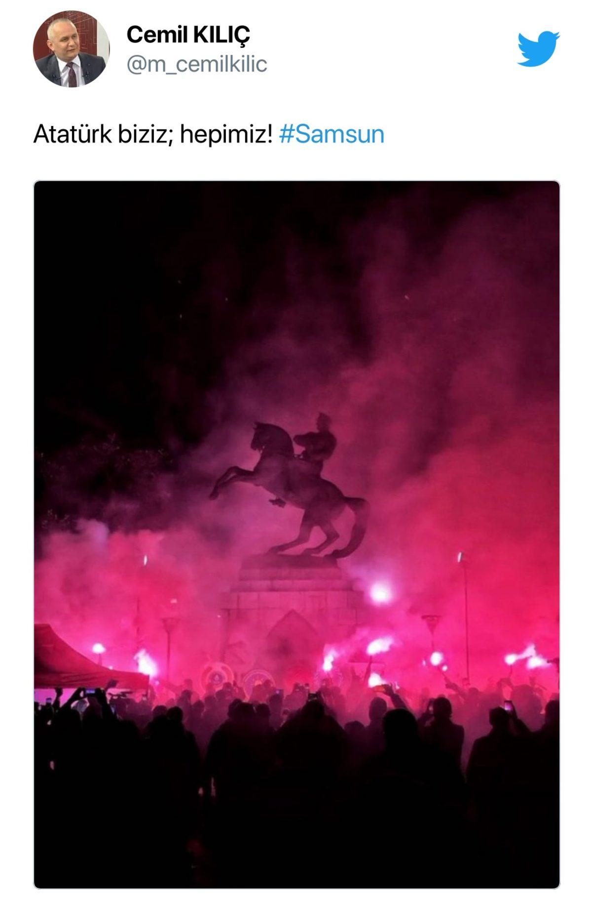 Samsun’da Saldırı Düzenlenen Atatürk Anıtı Sosyal Medyanın Gündeminde: Anıtın Etrafında Yüzlerce Kişi Nöbet Tutuyor