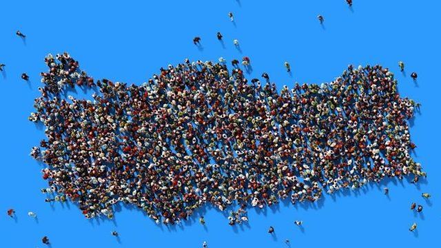 Türkiye’nin Güncel Nüfusu Açıklandı: En Kalabalık, En Tenha, En Genç ve En Yaşlı Şehirler Belli Oldu (Hem Kalabalıklaştık Hem Yaşlandık)