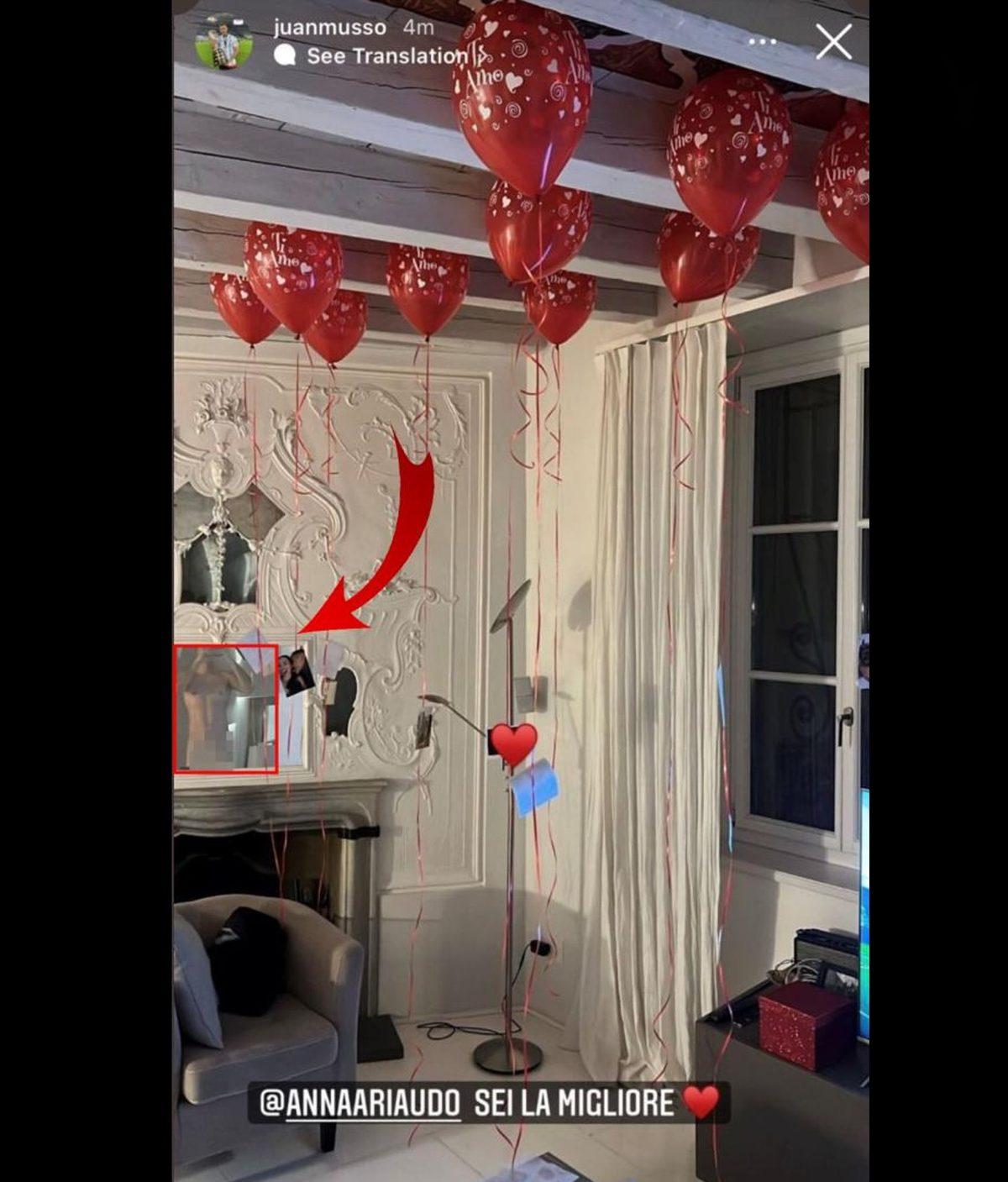 İtalya’da Forma Giyen Ünlü Futbolcu, Instagram’dan ’Yanlışlıkla’ Çıplak Fotoğrafını Paylaştı