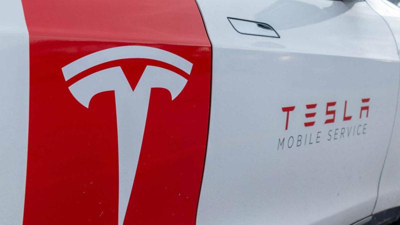 Tesla’nın Elektrikli Otomobillerindeki Kameralara Uzaktan Erişim Geliyor