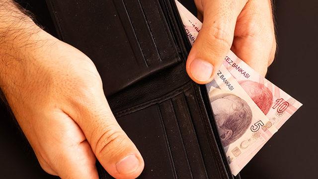 Memur-Sen, 2022’nin İlk Açlık ve Yoksulluk Sınırını Açıkladı (Yoksul Olmak İçin Bile En Az Çift Maaş Almak Gerekiyor)