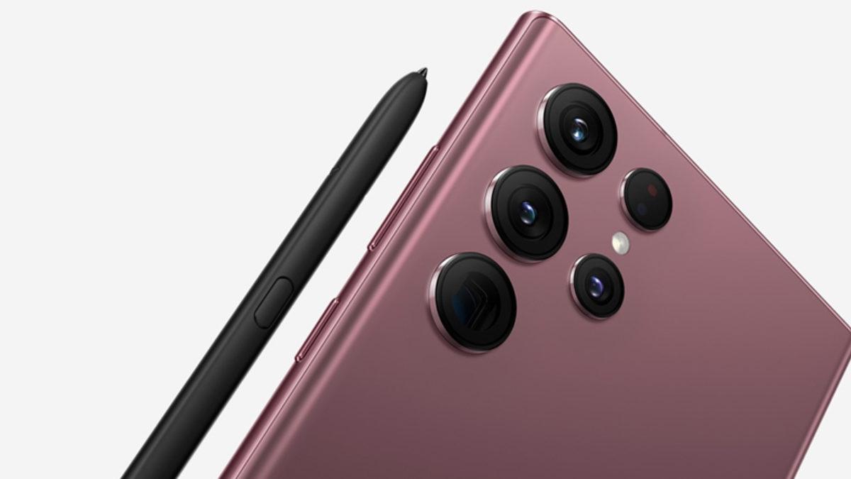 Kalemli iPhone Katili! Samsung, Note Serisinin Yerini Alan Galaxy S22 Ultra’yı Tanıttı