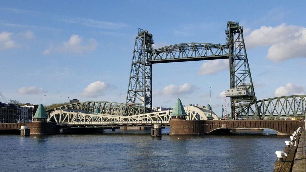 Jeff Bezos’un Uğruna Tarihi Köprü Sökülecek Mega Yatına ’Yumurta Saldırısı’ Planlandı: Yüzlerce Kişi Katılacak