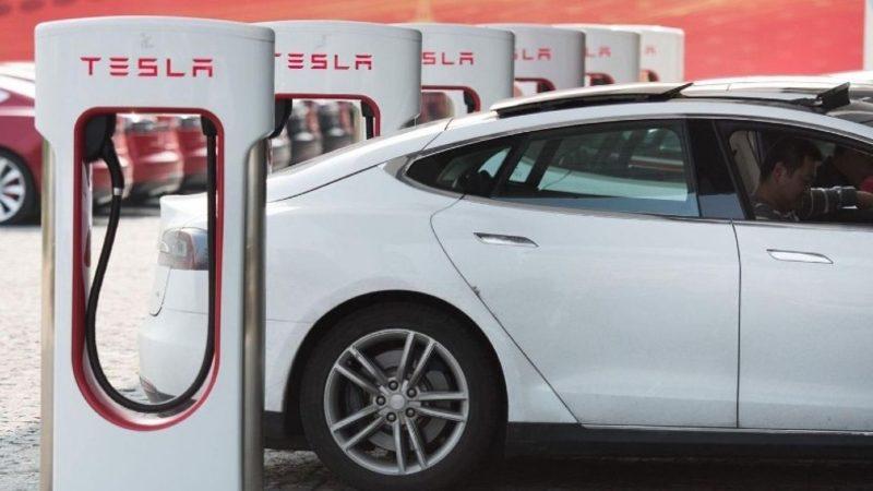 Tesla Türkiye’de Adımlarını Hızlandırdı: Ülkemizdeki Operasyonlar İçin Bir İş İlanı Daha Açıldı