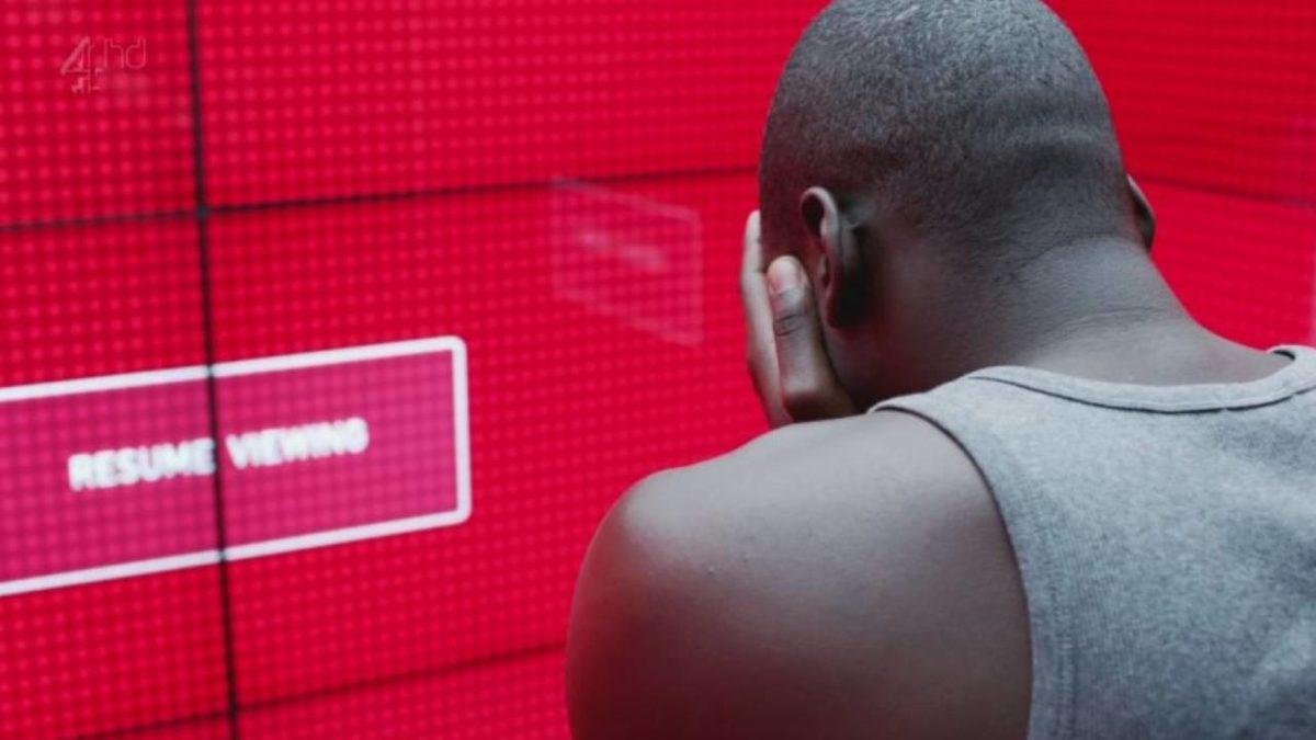 Black Mirror Bölümü Gibi: Reklam İzleterek Kripto Para Kazandıran Bir Uygulama, Gözler Ekrandan Ayrılınca Uyarı Verecek