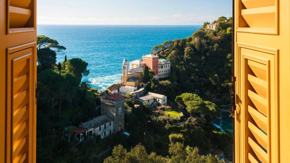 Sizi Anında Dünyanın Öbür Ucundaki Evlerin Manzarasına Işınlayan İnternet Sitesi