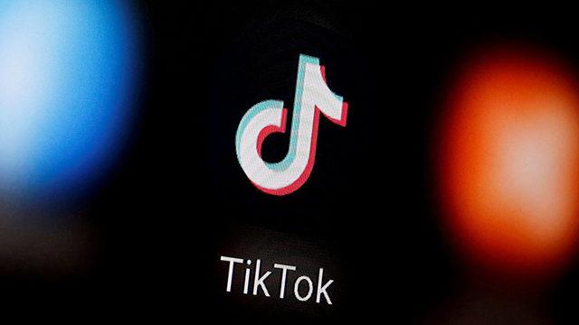 Yine TikTok Yine Skandal: TikTok, ’Seks Taklidi’ Yapılan Yayınları Öne Çıkarıyor