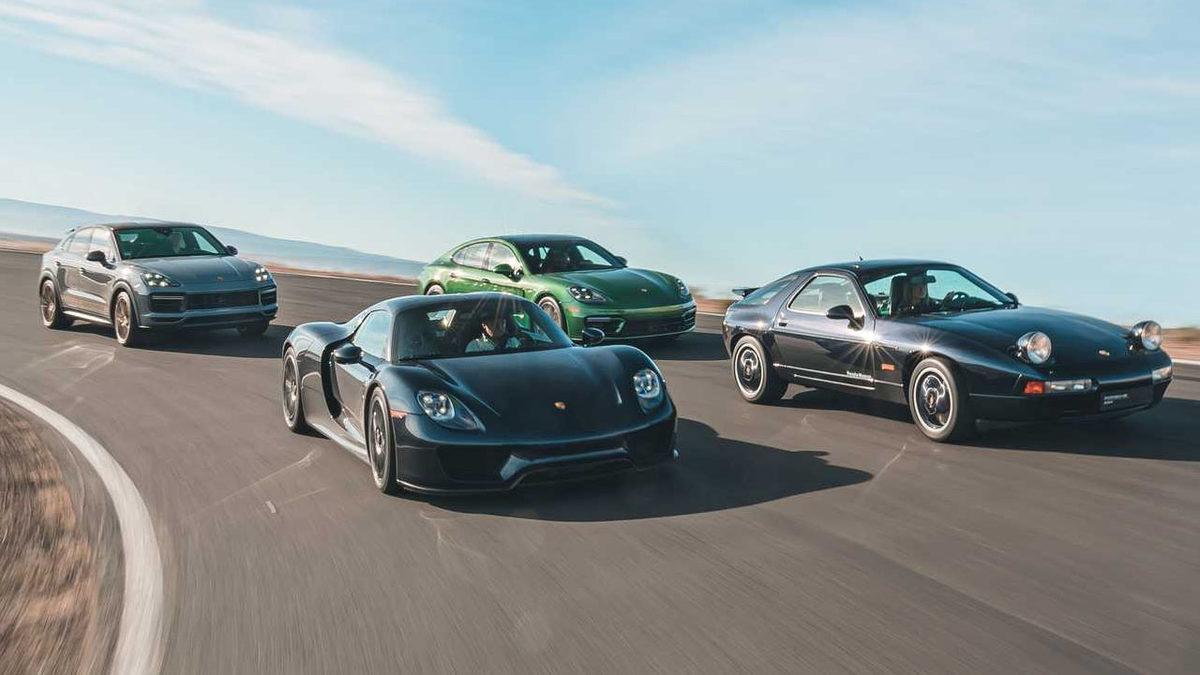 Porsche’den Tek Aşkı Arabalar Olanlar İçin Sevgililer Gününe Özel V8 Videosu