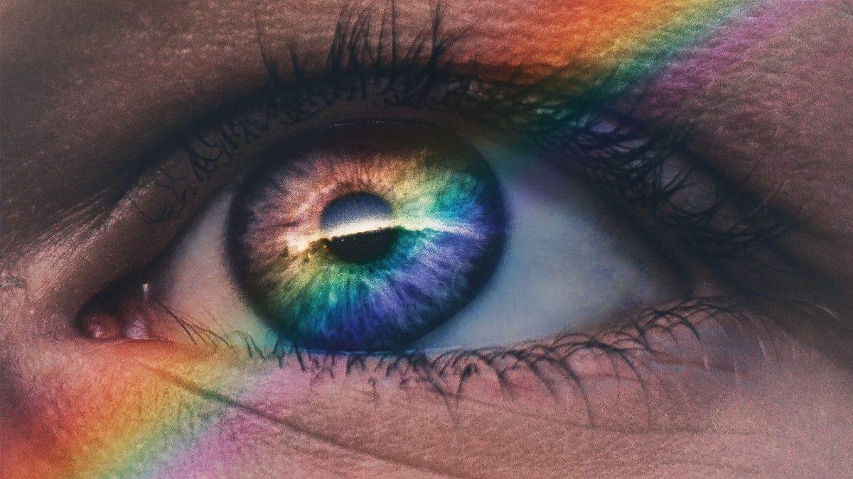 Ticaret Bakanlığı, LGBT ve Gökkuşağı Temalı Ürün Satışlarına 18+ İbaresi Zorunluluğu Getirdi