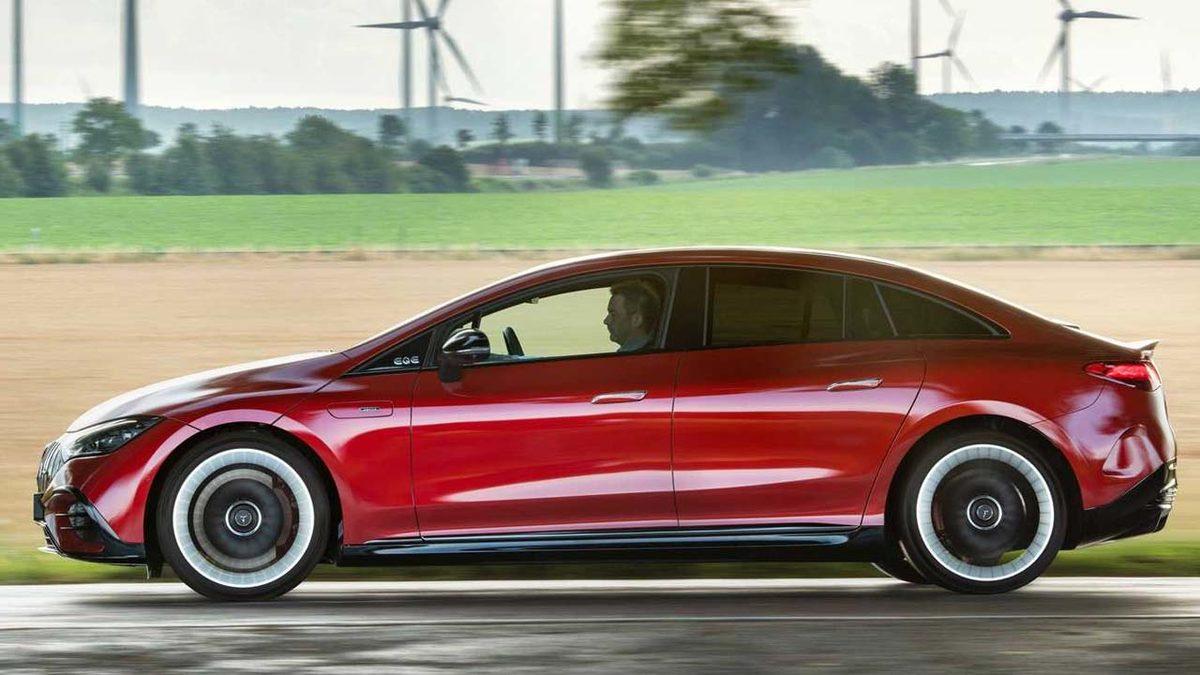 Tasarımıyla da Performansıyla da Rüyalarınızı Süsleyecek Elektrikli Mercedes AMG EQE Tanıtıldı