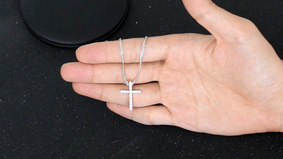 Hz. İsa’dan Binlerce Yıl Daha Eski Olan Haç, Nasıl Oldu da Hristiyanlığın Kutsal Sembollerinden Biri Haline Geldi?