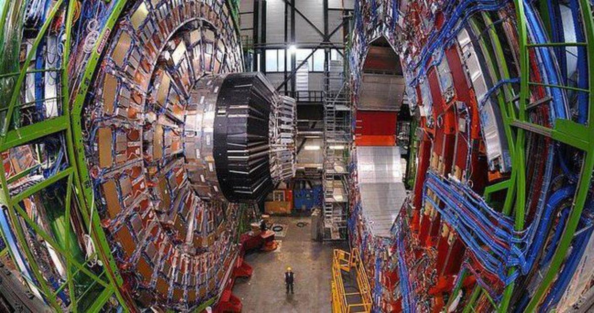 CERN, Büyük Hadron Çarpıştırıcısı’nın Verilerini Erişilebilir Hale Getirecek