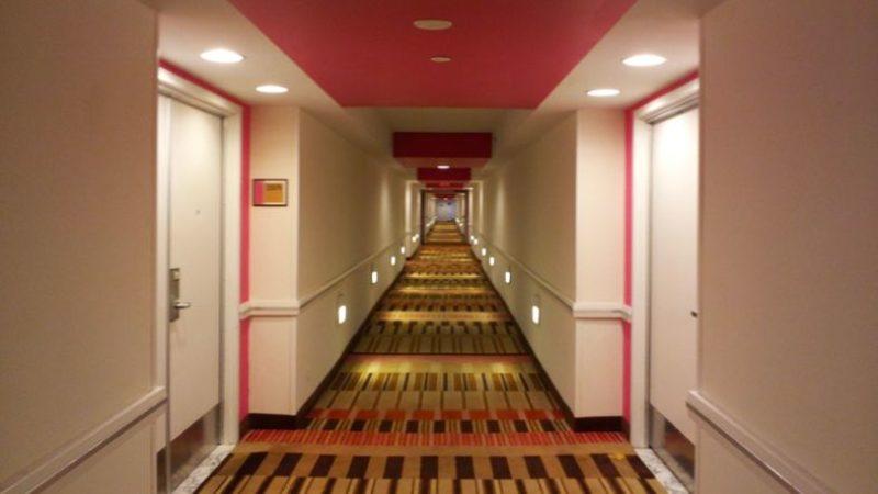 Facebook Yöneticisinin, ’13 Yaşındaki Bir Çocukla’ Otel Odasında Buluştuğu Görüntüler Ortaya Çıktı: İlk ve Tek Olduğunu Söyledi