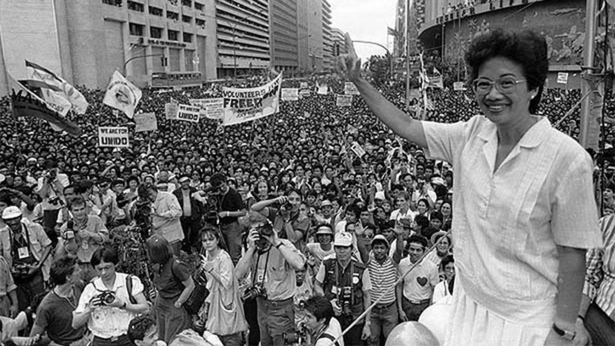 Elinin Hamuruyla(!) Koca Bir Diktatörlüğü Deviren Ev Hanımı Aquino’nun Devrim Yaratan Hikâyesi