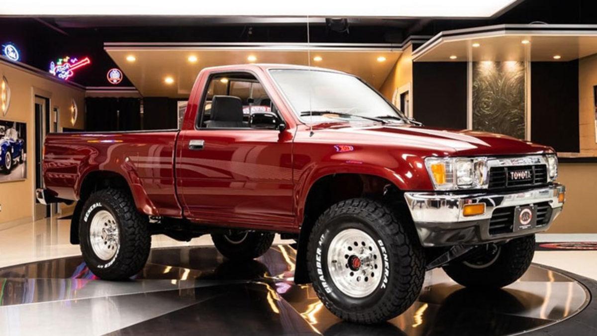 Klasik Bir Toyota Pickup, Her Kuruşunu Hak Edecek Fiyatla Satışa Sunuldu