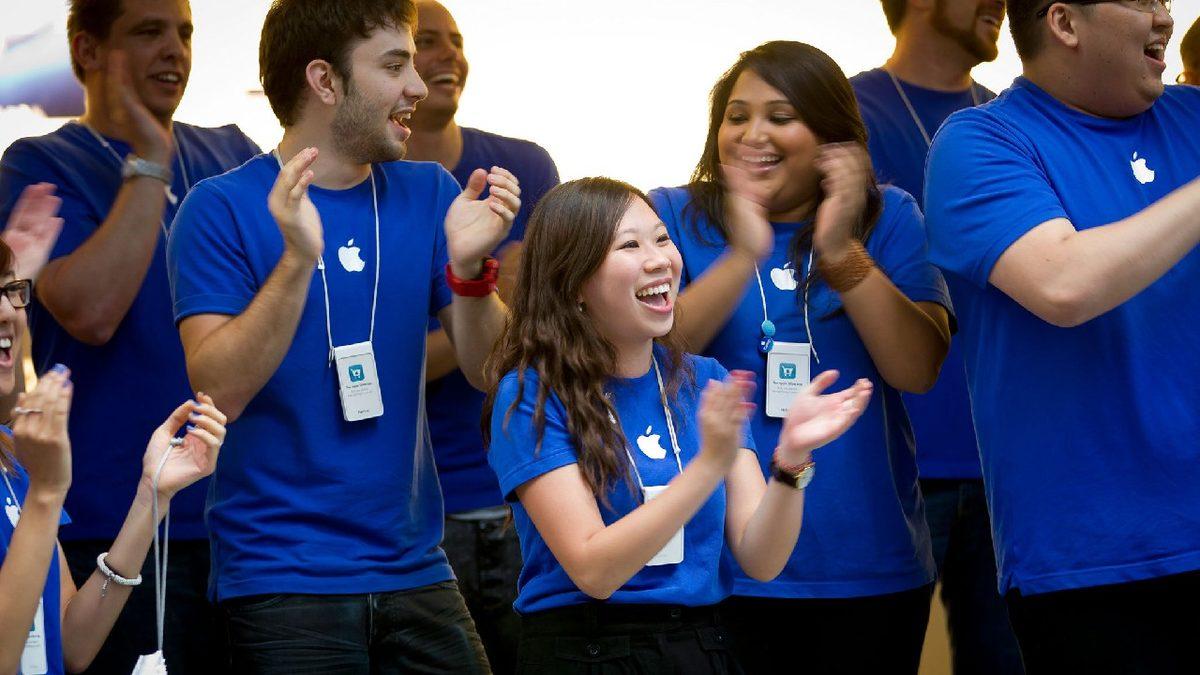 Bazı Apple Çalışanlarının ’Şirket İçi İsyan Planını Gizlemek İçin’ Android Kullandıkları Ortaya Çıktı