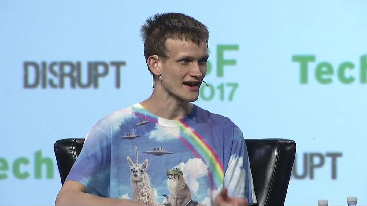Ethereum’un Kurucusu Vitalik Buterin Kafayı mı Sıyırdı? Giydiği ’Garip’ Kıyafetler Alay Konusu Oldu