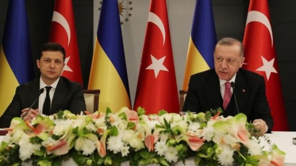 Rus Uçaklarının Yüzlerce Sivilin Saklandığı Bir Tiyatro Binasını Bombaladığı Açıklandı [Rusya-Ukrayna Savaşı CANLI]