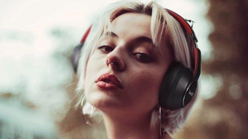 Aktif Gürültü Önleme Özelliğine Sahip Premium Hissettiren Kablosuz Kulaküstü Kulaklık: SuperEQ S1