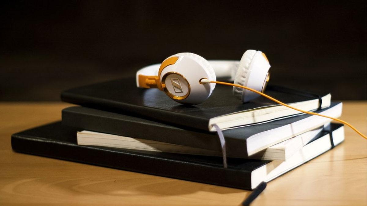 Ders Çalışırken Müzik Dinlemek Faydalı mı, Yoksa Zararlı mı?