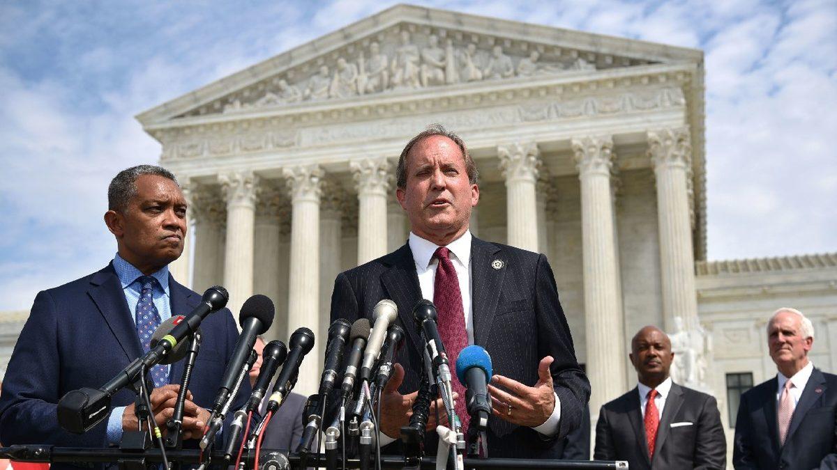 Google’a, Facebook ile Yasadışı Rekabet Anlaşması Yaptığı İddiasıyla Dava Açıldı